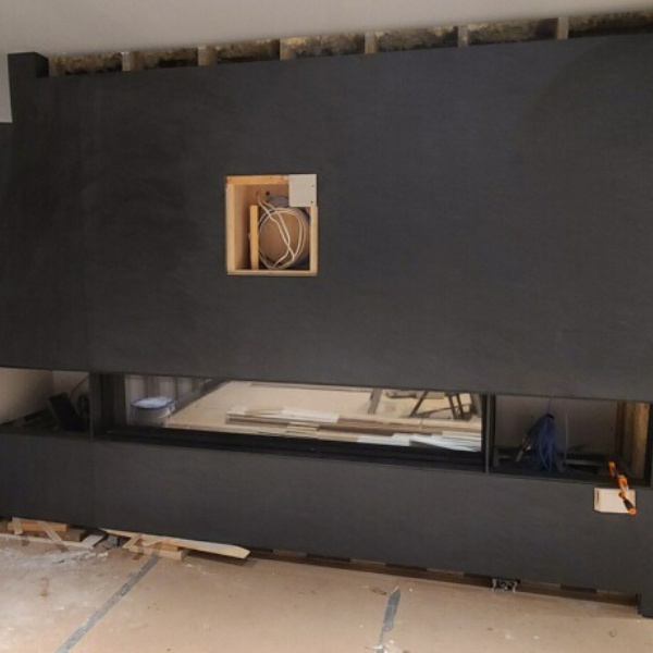 Black Vermont Honed Location: Rye, NY Project: Fireplace