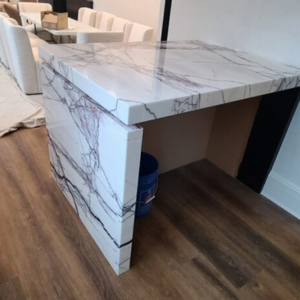 Lilac Marble Location: Rye, NY Project: Kitchen